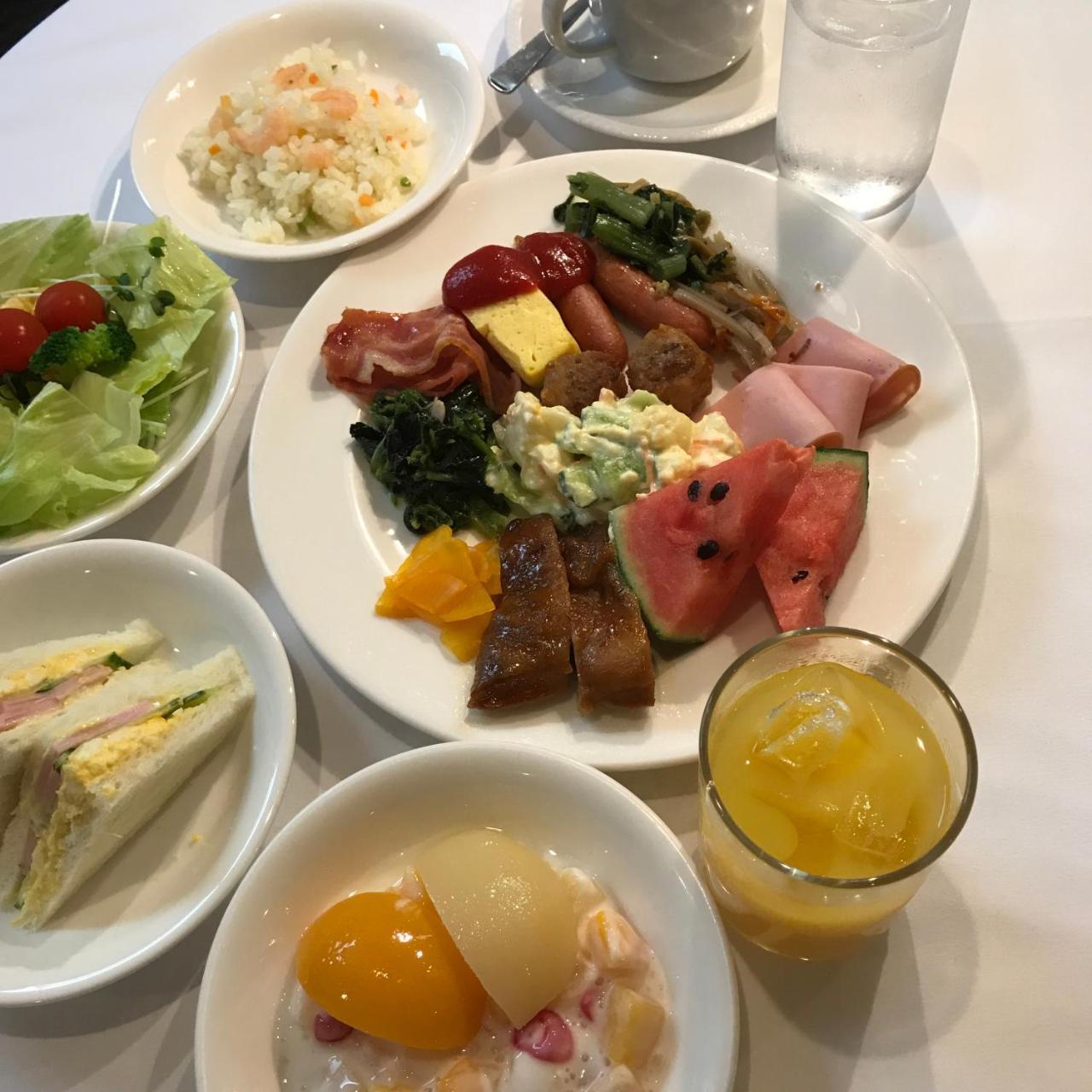 Hotel Il Monte Ōsaka Extérieur photo